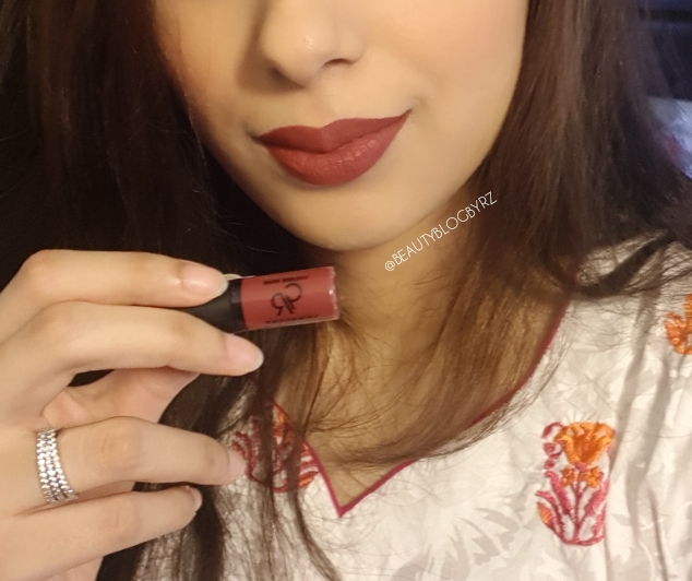 positie Op tijd Dezelfde REVIEW AND SWATCHES: Golden Rose Longstay Liquid Matte Lipsticks – Beauty  Blog by RZ